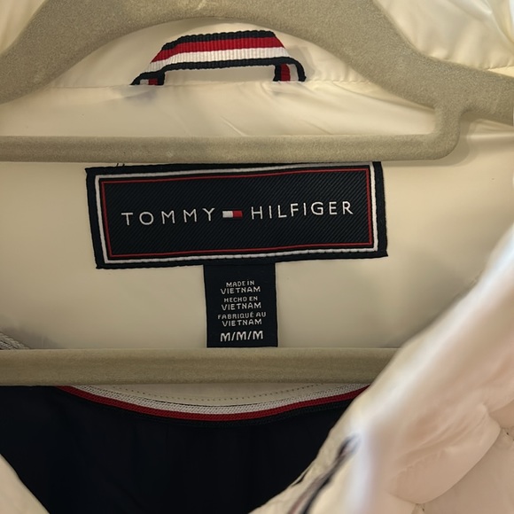 Tommy Hilfiger Women’s Quilted Vest - Picture 2 of 11